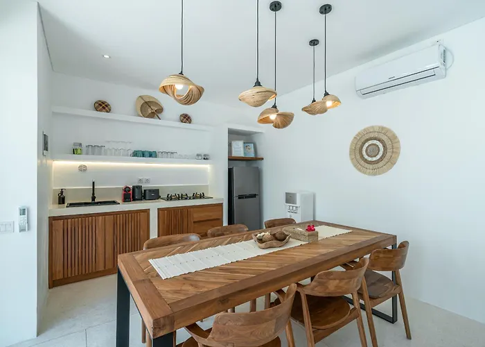Villa Dara & Irena In - 5br Dual With Pools & Rooftops