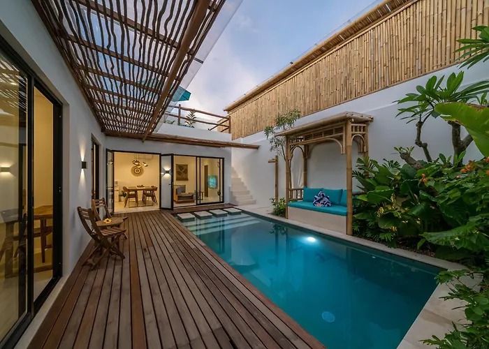 Villa Dara & Irena In - 5br Dual With Pools & Rooftops