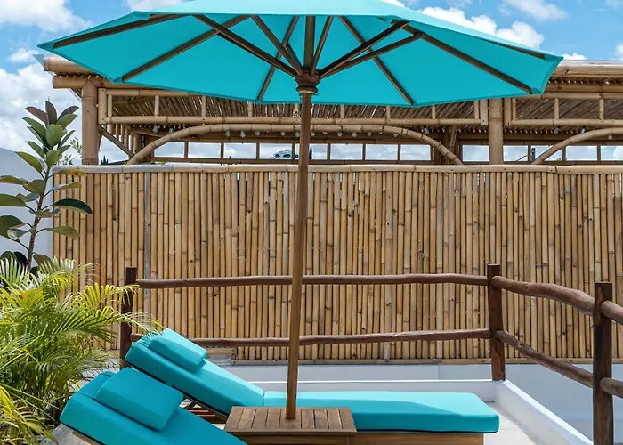 Villa Dara & Irena In - 5br Dual With Pools & Rooftops *